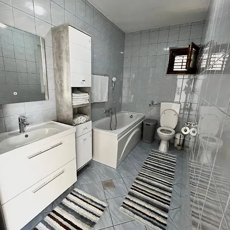 House Anatea *